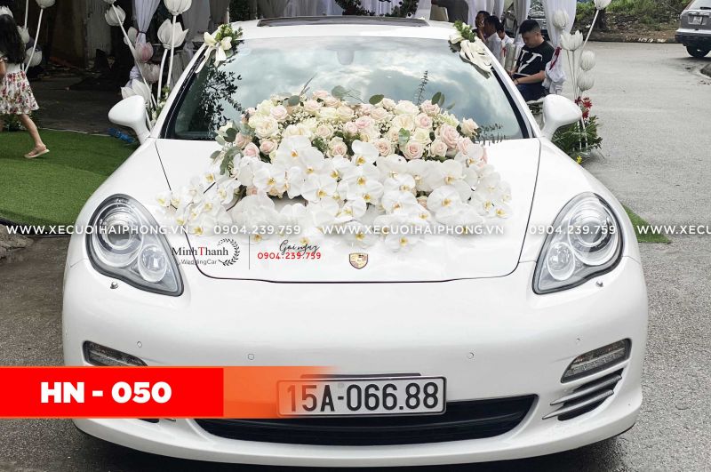 Cách chọn hoa trang trí xe cưới 2020